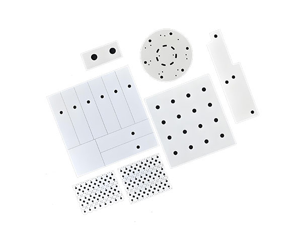 Láminas finas de cerámica de alúmina porosa